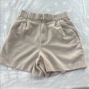Zara Women's Beige Shorts
